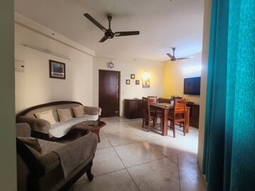 Bathroom in 2 BHK Apartment at DLF The Princeton Estate, Dlf Phase V – for Rent