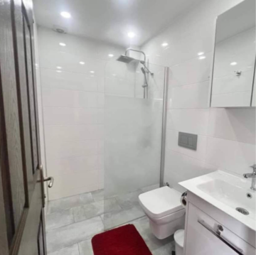 Bathroom in 4 BHK Apartment at Sheth Auris Serenity Tower 1, Kanch Pada – for Rent