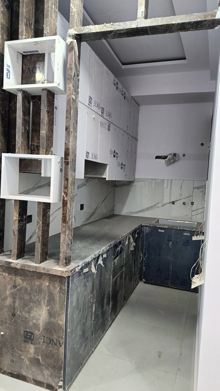 Kitchen, sector 73 1 Bedroom 600 Sq.Ft. Builder Floor In Sector 73 Noida 8732074