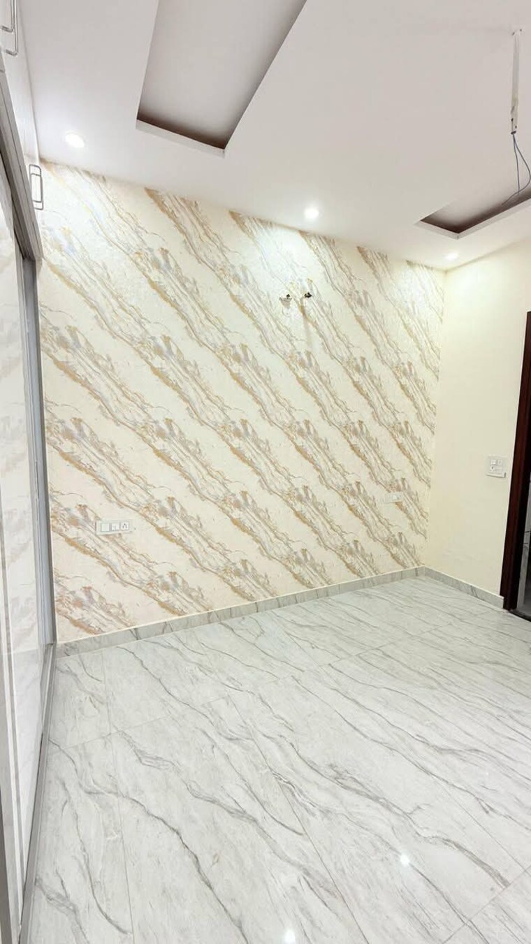 Bedroom, garden colony 4 Bedroom 125 Sq.Yd. Independent House In Garden Colony Mohali 8732090