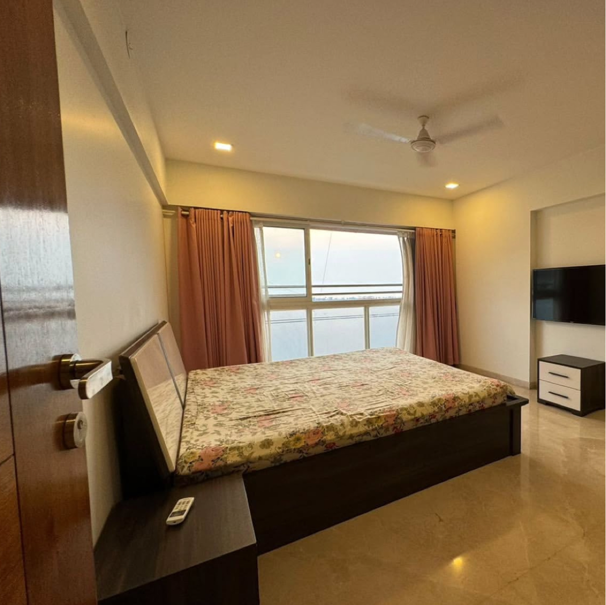 4 BHK + Pooja Room Apartment For Rent in Sheth Auris Serenity Tower 1
