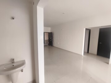 Room in 2 BHK Apartment at Raheja Vistas, Nacharam – for Rent