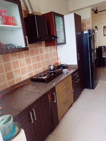 Kitchen in 3 BHK Builder Floor at Sector 40 – for Rent