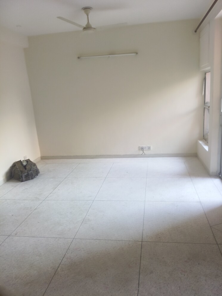 Room, dlf-the-princeton-estate 2 Bedroom 1250 Sq.Ft. Apartment In Dlf Phase V Gurgaon 8732152