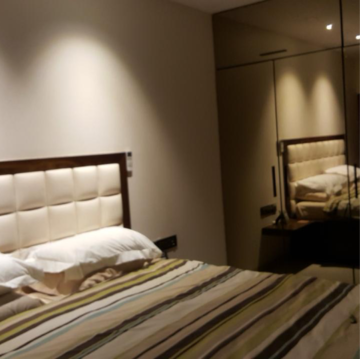 Bedroom in 4 BHK Apartment at Mahindra Gardens, Udyog Nagar – for Rent