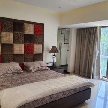 Bedroom in 4 BHK Apartment at Mahindra Gardens, Udyog Nagar – for Rent