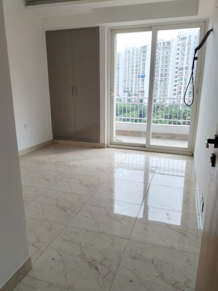 Room, jm-orchid 2.5 Bedroom 945 Sq.Ft. Apartment In Sector 76 Noida 8732144