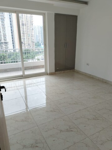 Room in 2.5 BHK Apartment at Jm Orchid, Sector 76 – for Rent