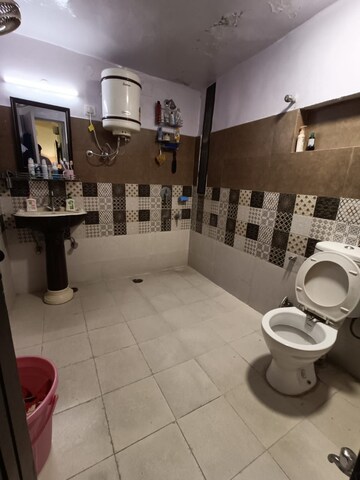 Master Bedroom in 2 BHK Builder Floor at Saket – for Rent