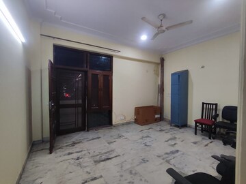 Room in 3 BHK Builder Floor at Malviya Nagar – for Rent