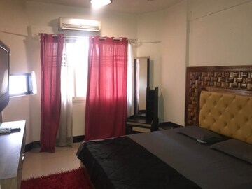 Master Bedroom in 2 BHK Apartment at Hiranandani Powai Park, Powai – for Rent
