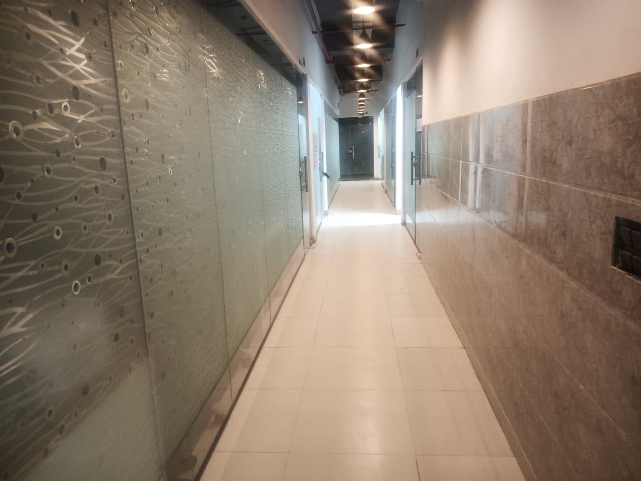 Office Space For Rent in Sector 63