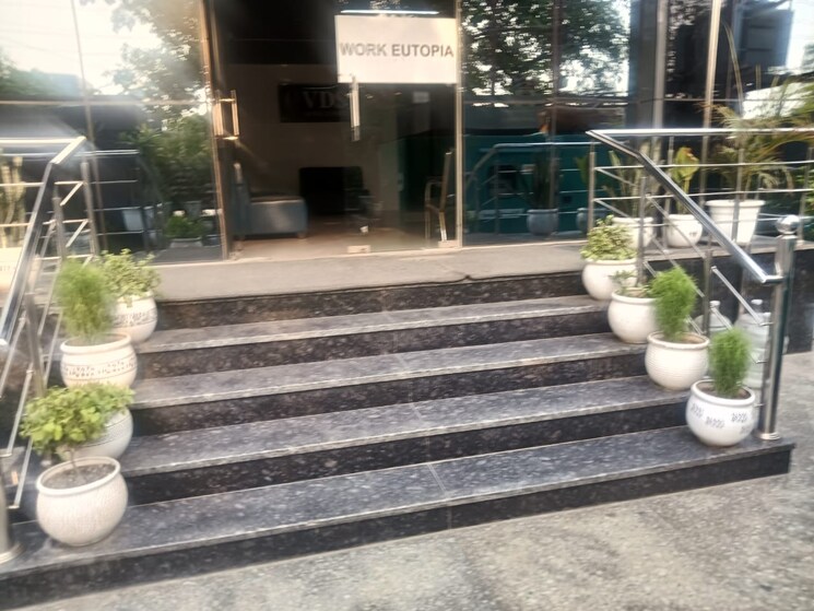 undefined, sector 63 Commercial Office Space 800 Sq.Ft. In Sector 63 Noida 8732167