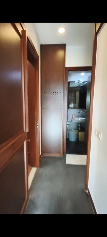Furnished Amenities in 2.5 BHK Apartment at Lokhandwala Harmony, Worli – for Sale