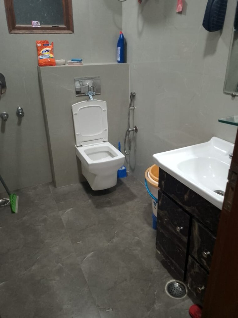 Master Bedroom, vasundhara sector 5 4 Bedroom 200 Sq.Yd. Builder Floor In Vasundhara Sector 5 Ghaziabad 8732346