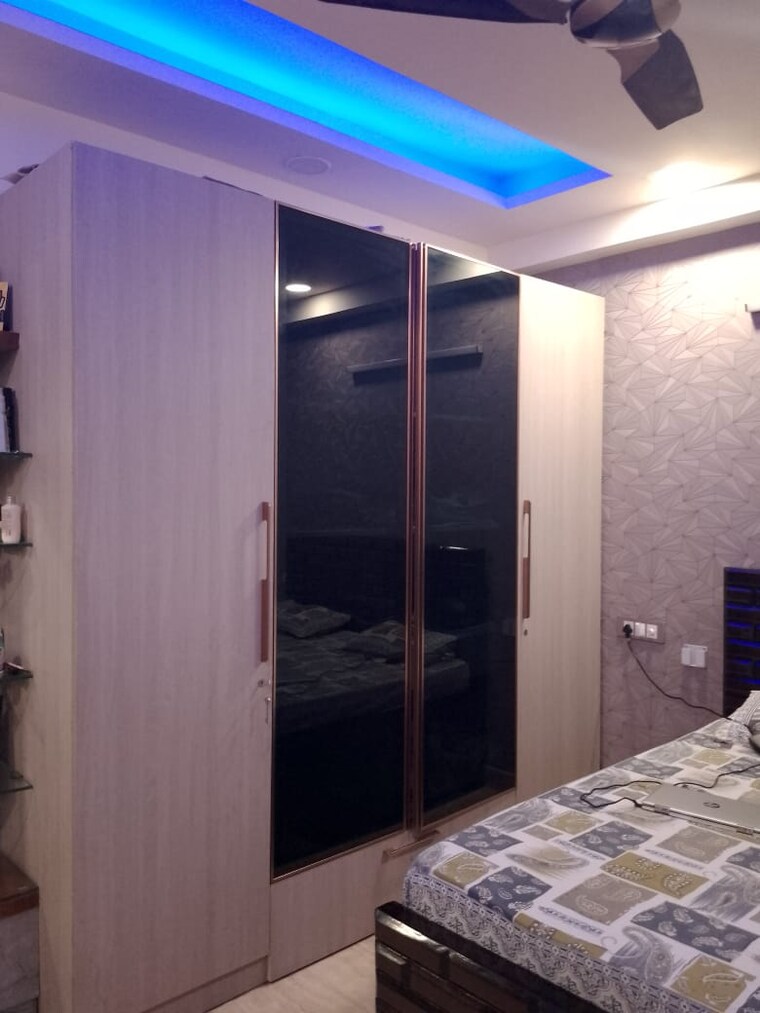 Bedroom, vasundhara sector 5 4 Bedroom 200 Sq.Yd. Builder Floor In Vasundhara Sector 5 Ghaziabad 8732346