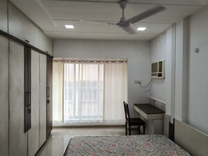1.5 BHK Apartment For Sale in Saidham Complex, Naigaon East
