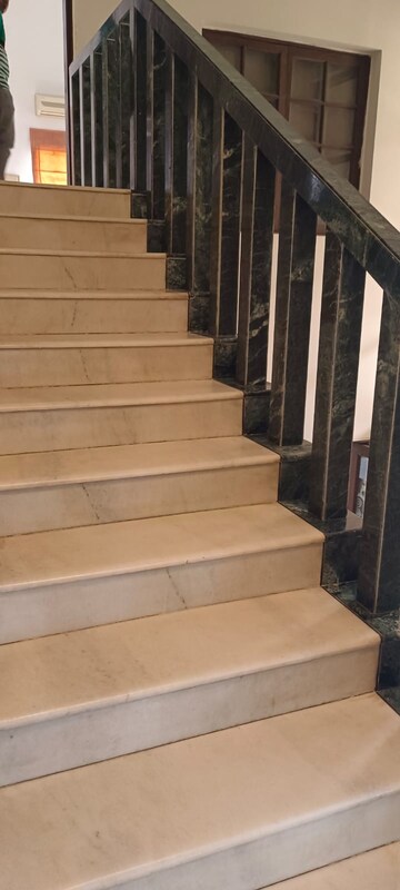Staircase in 6 BHK Villa at Saket – for Rent