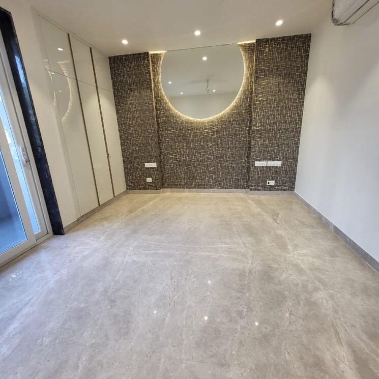 Bedroom, dlf phase ii 3 Bedroom 215 Sq.Yd. Builder Floor In Dlf Phase ii Gurgaon 8732380