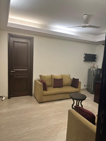 Living Room in 1 BHK Builder Floor at Panchsheel Enclave – for Rent
