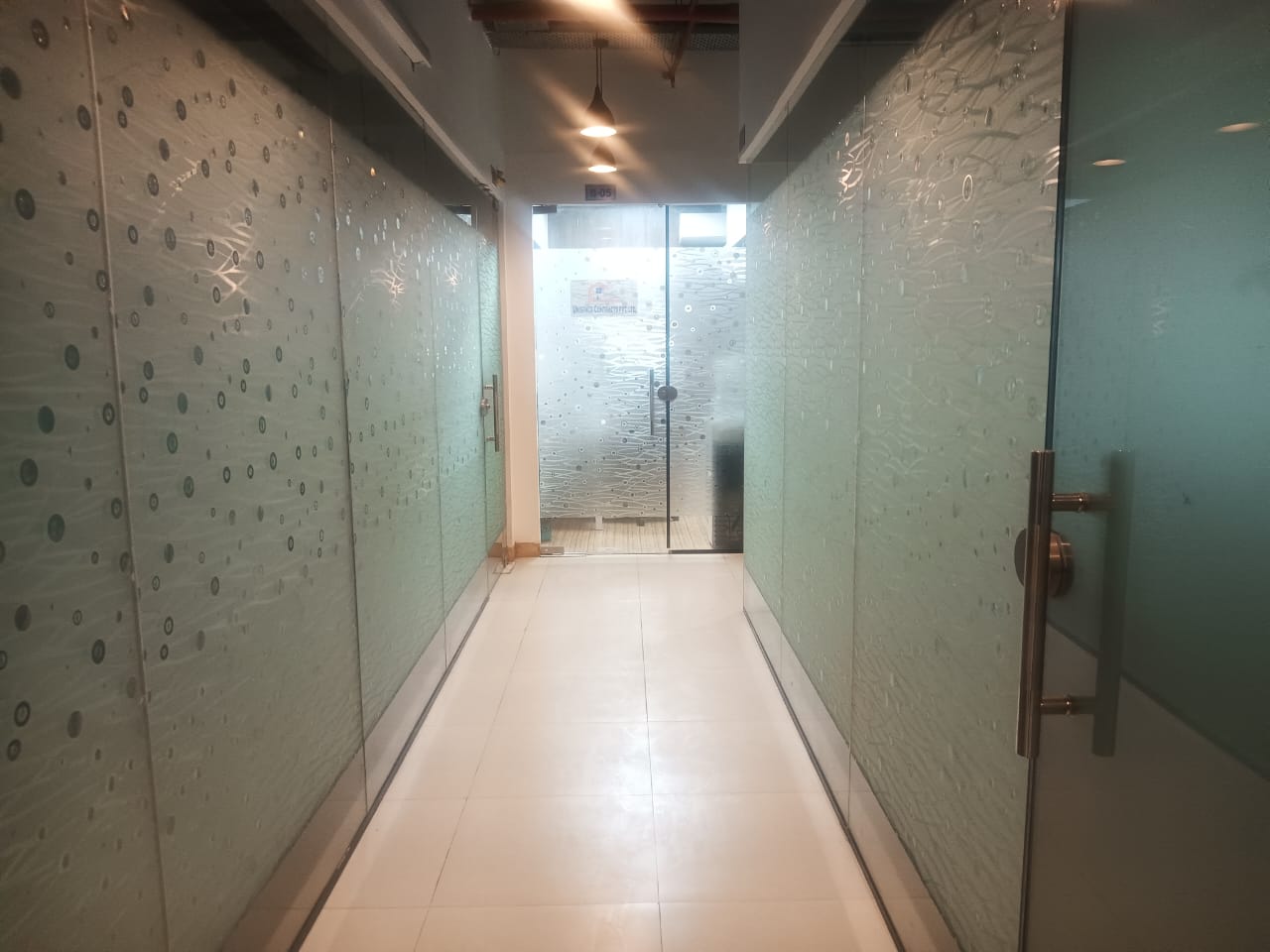 Office Space For Rent in Sector 63
