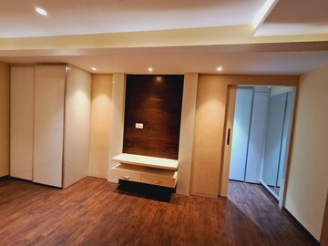Living Room in 4 BHK Apartment at Tirumala Apartment Banjara Hills, Banjara Hills – for Sale