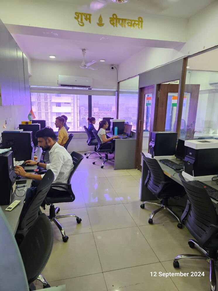 Team Area, goyal-infinity Commercial Office Space 716 Sq.Ft. In Prahlad Nagar Ahmedabad 8732435