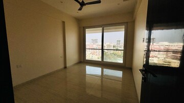 Room in 4 BHK Apartment at Manav Eternelle, Baner – for Rent