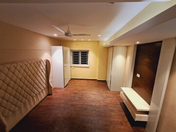 Room in 3 BHK Apartment at Tirumala Apartment Banjara Hills, Banjara Hills – for Sale
