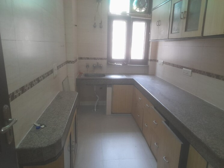 Kitchen, east of kailash 3 Bedroom 1100 Sq.Ft. Builder Floor In East Of Kailash Delhi 8732570