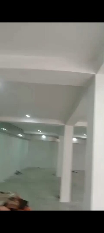 Furnished Amenities in  Showroom at Tikhampur – for Rent