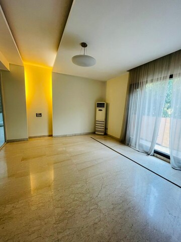 Room in 5 BHK Villa at Aerocity – for Sale