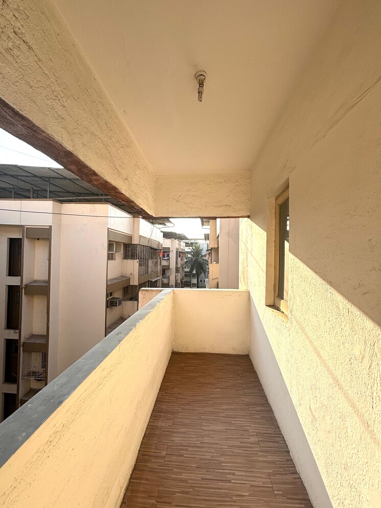 Balcony, vrindavan-society-thane-west 1 Bedroom 500 Sq.Ft. Apartment In Vrindavan Society Thane 8732641