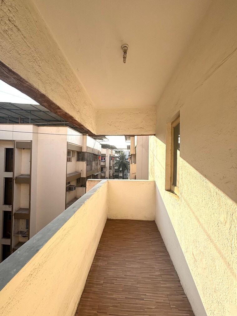 Balcony, vrindavan-society-thane-west 1 Bedroom 500 Sq.Ft. Apartment In Vrindavan Society Thane 8732641