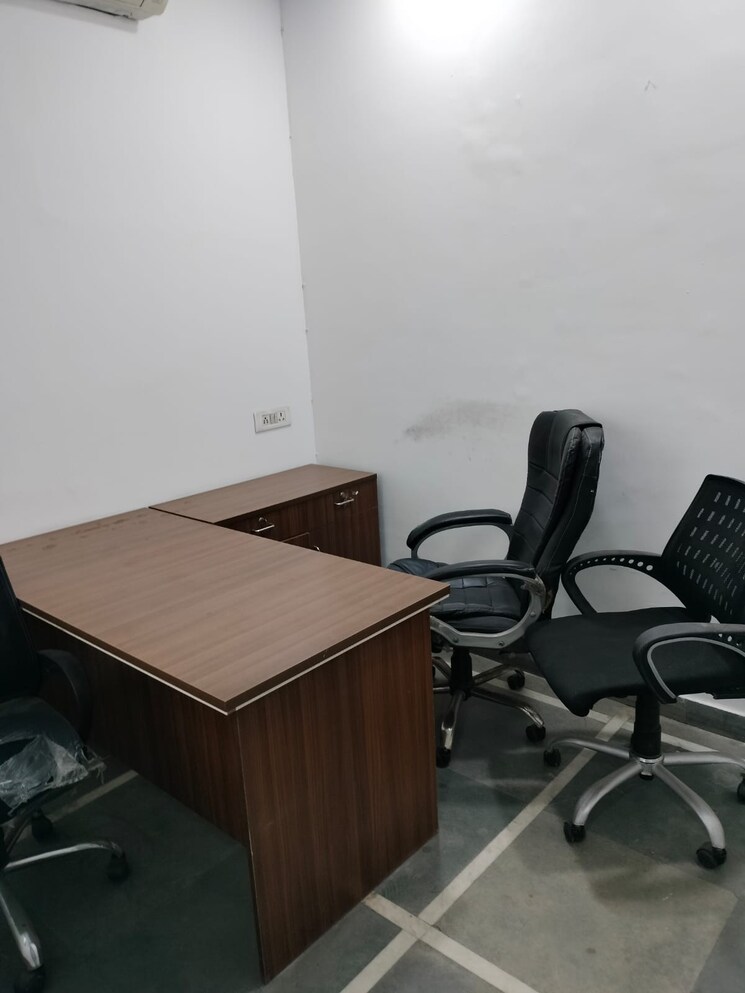 Team Area, sector 63 Commercial Office Space 2000 Sq.Ft. In Sector 63 Noida 8732642