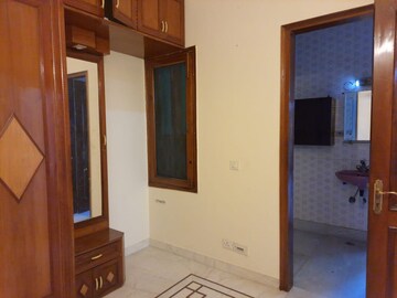 Room in 3 BHK Builder Floor at Chattarpur – for Rent