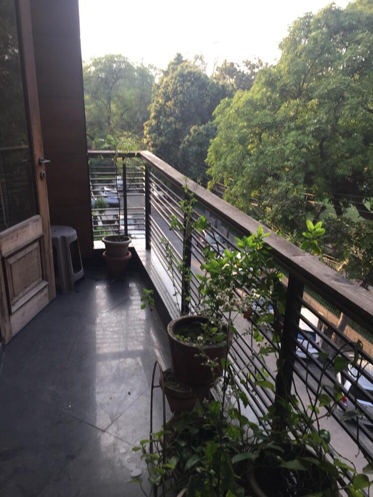 Balcony, boutique-residential-apartments-n-136 3 Bedroom 1800 Sq.Ft. Builder Floor In Panchsheel Park Delhi 8732692