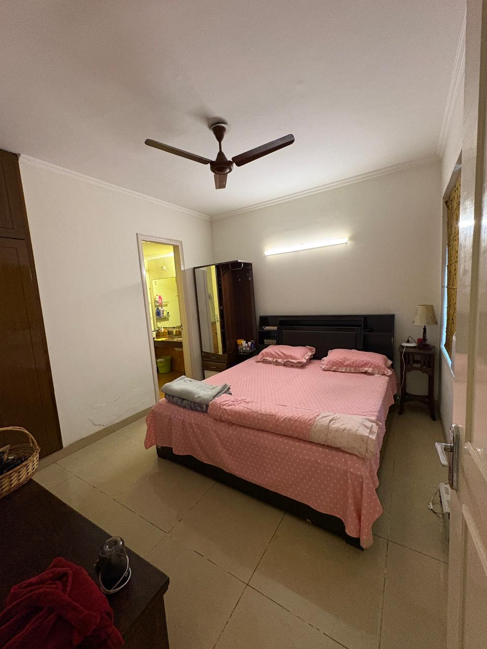 2 BHK Apartment For Rent in Eros Wembley Estate