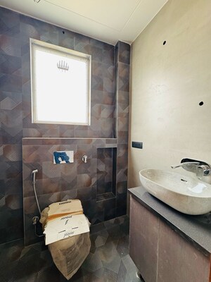 Bathroom in 3 BHK Builder Floor at Ansal Esencia - Amara Villas, Sector 67 – for Sale