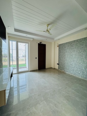 3 BHK Builder Floor For Sale in Ansal Esencia - Amara Villas, Sector 67