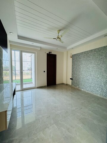 Room in 3 BHK Builder Floor at Ansal Api Versalia 2, Sector 67a – for Sale