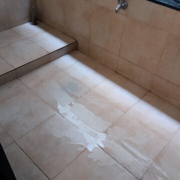 Bathroom in 1.5 BHK Apartment at Gemini Grand Bay, Manjari – for Rent