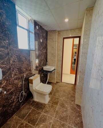 Bathroom in 3 BHK Builder Floor at Sector 33 – for Rent