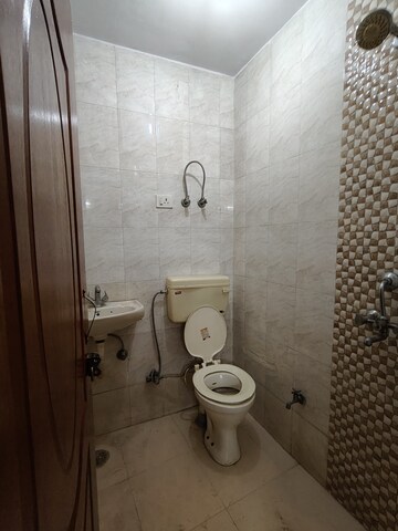 Bathroom in 1 BHK Builder Floor at Saket – for Rent