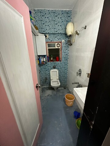 Bathroom in 1 BHK Apartment at Thane West – for Sale