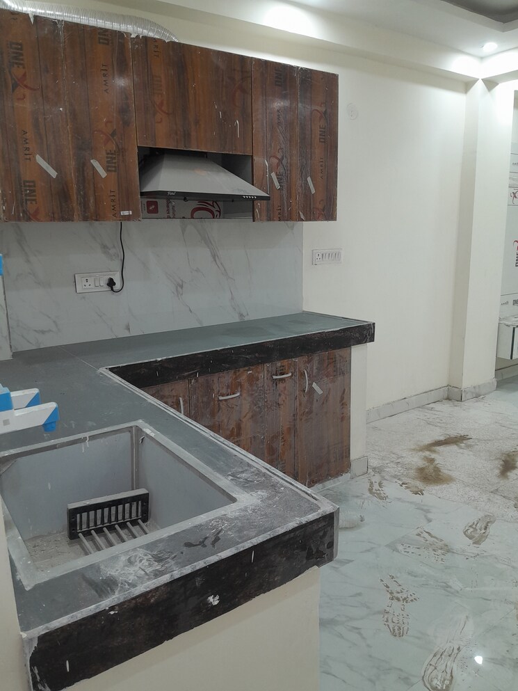 Kitchen, baraula 3.5 Bedroom 100 Sq.Yd. Builder Floor In Baraula Noida 8732882