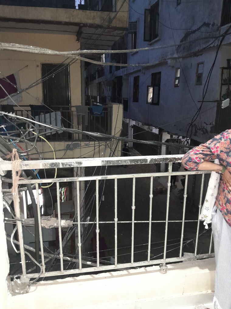 Balcony, baraula 3.5 Bedroom 100 Sq.Yd. Builder Floor In Baraula Noida 8732882