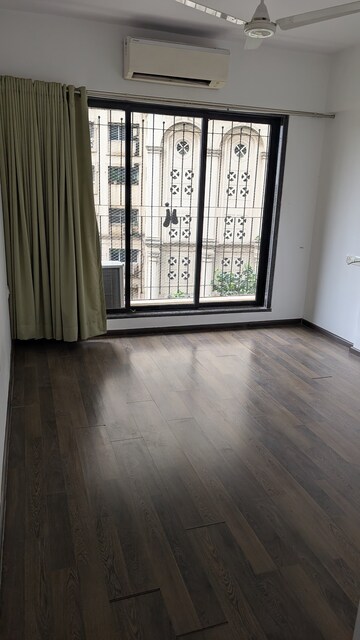 Room in 3 BHK Apartment at Gemini Malhotra Residency, Chembur – for Rent
