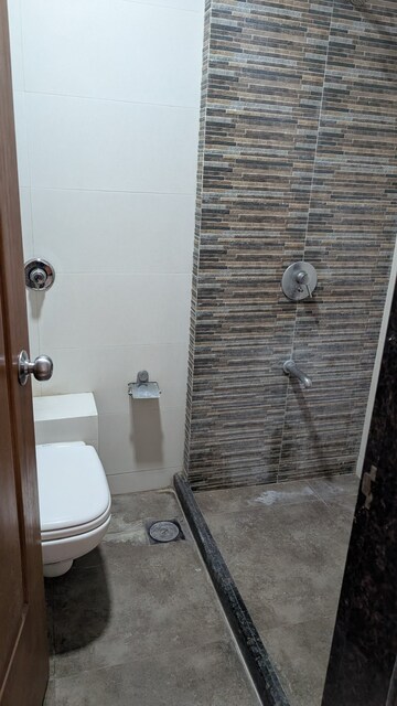 Bathroom in 3 BHK Apartment at Gemini Malhotra Residency, Chembur – for Rent