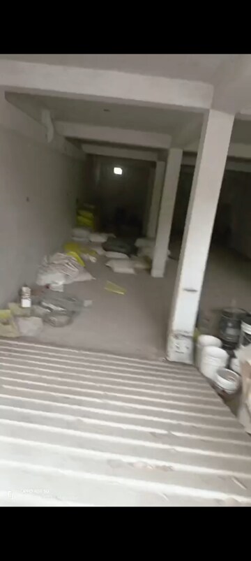  Showroom For Rent in Maldepur
